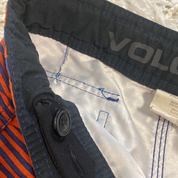 Volcom boys swim shorts size 7 - Picture 5 of 6